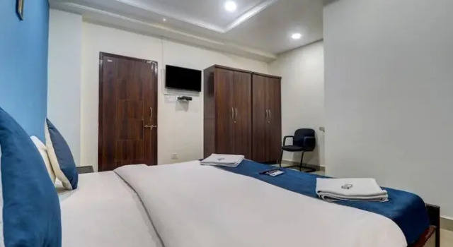 iROOMZ Hotel Rise & Shine, Rezerwuj Hotel Kondapur 
