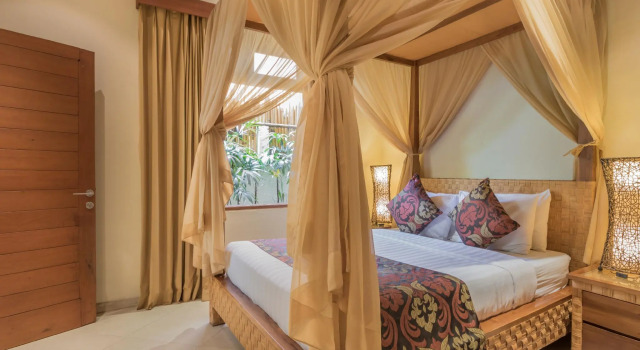 Вилла c 1 комнатой Villa Seriska Seminyak, 5-Star Private Pool Villa, Walk to Dining & Shopping