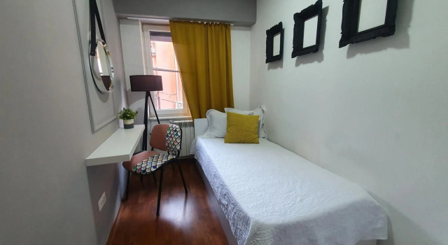 Central 2 bedroom apartment