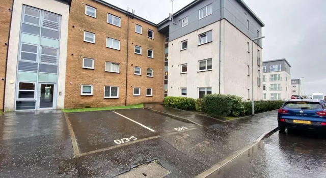Glasgow Ellerslie Path 2bd Home - Parking, Book Hotel Renfrew Glasgow