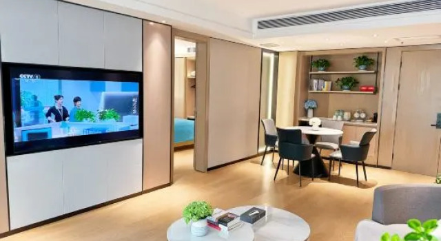 Люкс Deluxe Nanning Jingdu International Hotel (Nanhu Park Binhu Road Metro Station)