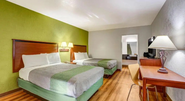 Standard Neljän hengen huone Days Inn Sonora Devils River