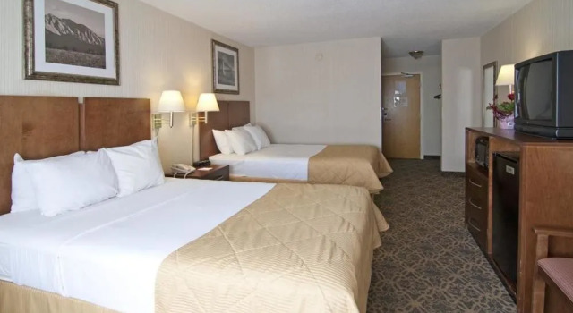 Clarion Inn Rochester, Varaa Hotelli Hotellit Minnesota pysäköinnillä, Pysäköinti