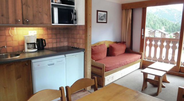 Apartment with balcony on the south adjacent to the slopes in Meribel-Mottaret, Забронировать Апартаменты/квартира Мерибель-ле-Альё Лез-Аллю, рядом с Горнолыжный курорт Trois Vallees