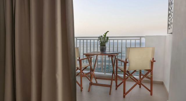 Полулюкс с видом на море Sea Breeze Hotel