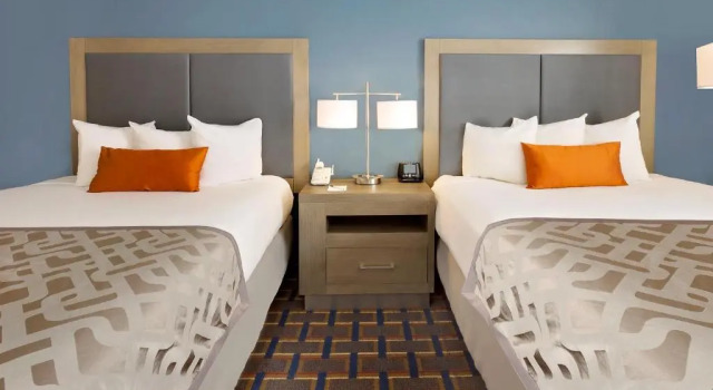Четырёхместный номер Standard Comfort Inn & Suites Arlington Heights - Schaumburg