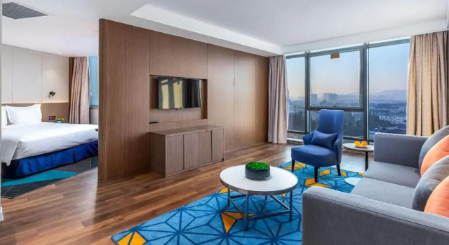 Полулюкс Holiday Inn Express Nanjing Lishui
