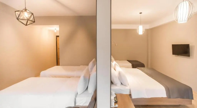 Семейный номер Deluxe с балконом Hotel Stancia Kazbegi - City Center