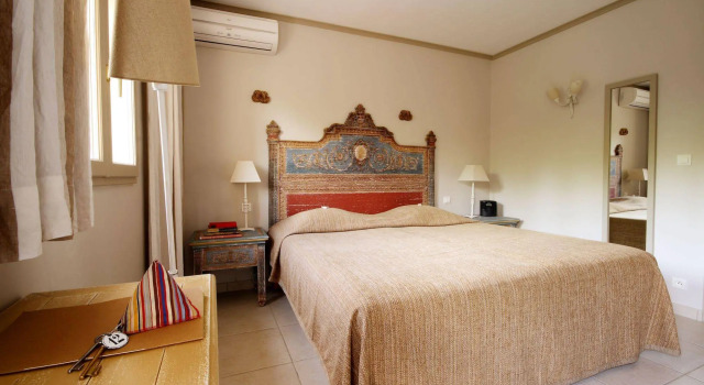 Le Mas des Gres, Book Hotel Hoteller i Lagnes med parkering, Parkering
