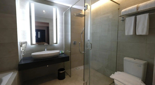 Junior suite Hotel AYOLA Lippo Cikarang