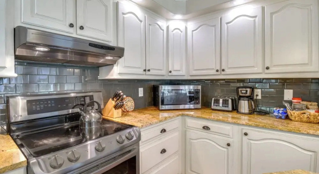 Коттедж Peaceful Fairhope Cottage w/ Covered Patio!