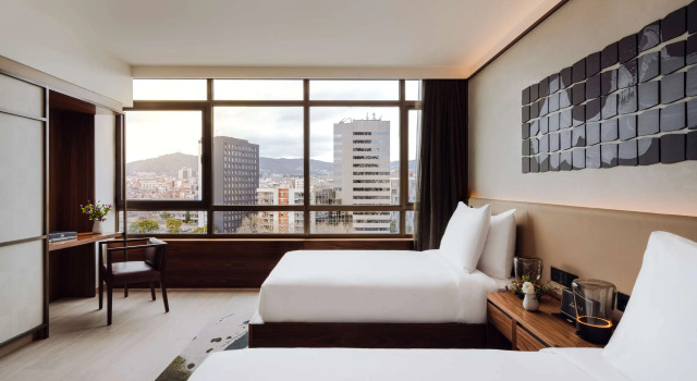 Четырёхместный номер Premium Nobu Hotel Barcelona