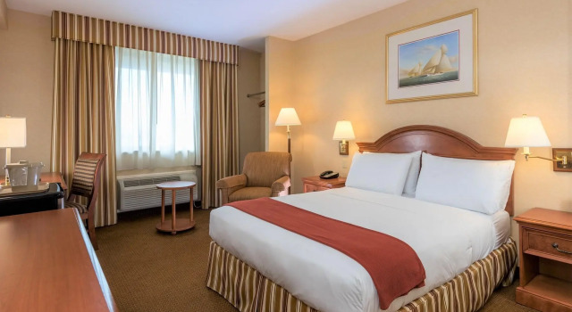 Двухместный номер Standard Five Towns Inn - JFK Airport