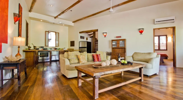 Ruby 5 Bedroom Home, Book Villa Villas in Belize Province, Villa