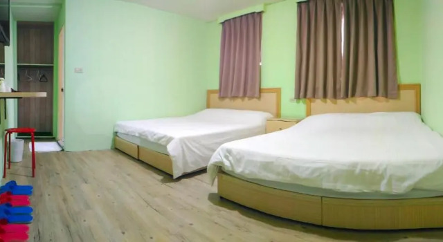 Четырёхместный номер Standard Chia Rong Hostel