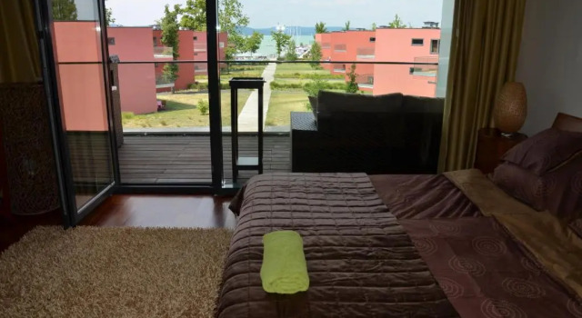 Modern Apartment with Lake View, Забронировать Апартаменты/квартира Апартаменты Балатонлелле, рядом с Пляж Напфень, Апартаменты/квартира