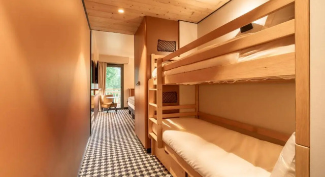 Семейный номер Standard с балконом Mercure Peyragudes Loudenvielle Pyrénées