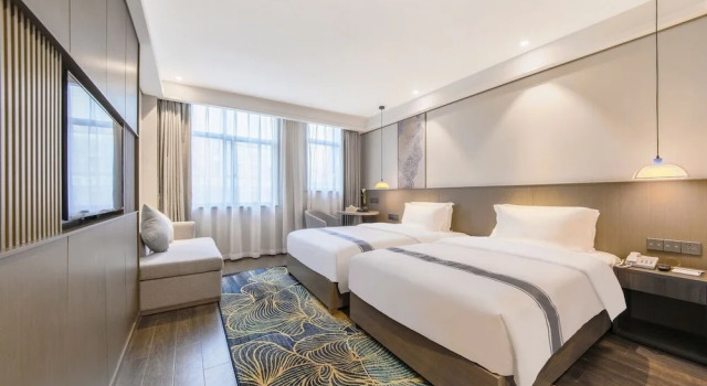 Семейный номер Standard Jinzhu Hotel