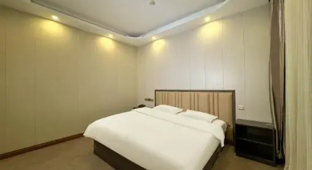 Luksusowy dwuosobowy suite Pinshang Hotel