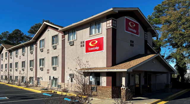Econo Lodge Spring Lake near Fort Bragg, Buchen Sie Hotel Fort Bragg North Carolina