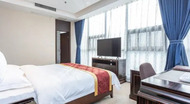 Люкс Deluxe с видом на реку Tianrui Hotel