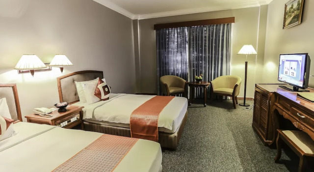 Двухместный номер Superior с балконом Angkor Howard Hotel