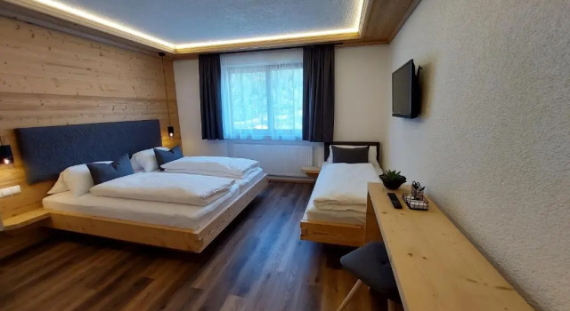 Трёхместный номер Standard Haus Vilgrassa