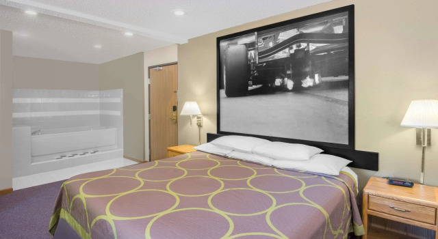 Super 8 Knoxville, Varaa Mini-hotelli Knoxville Iowa
