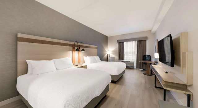Четырёхместный номер Standard Best Western Plus Parry Sound