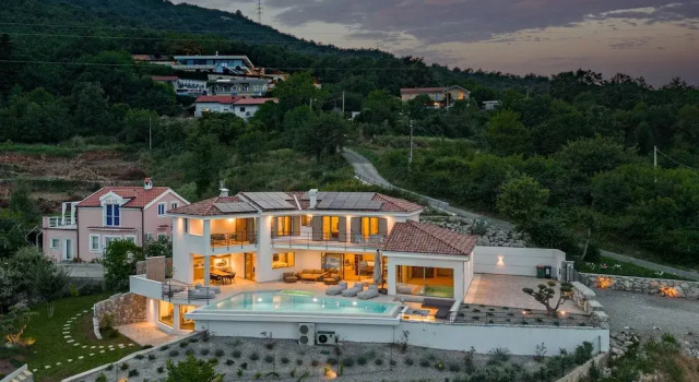 Вилла Luxury Villa Dana Indoor Pool and Sauna