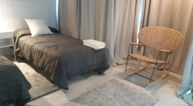 Marbella House Penthouse 85, Забронировать Отель Отели Марбелья с бассейном, рядом с Пляж Фонтанилла, Бассейн