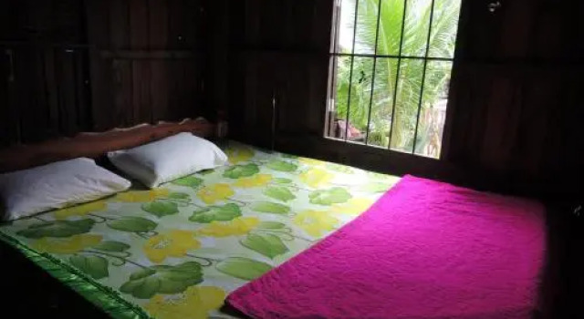 Khoeun Sreymom and Khlot Sopheng Homestay, Забронировать Отель Бантей Чмар Камбоджа