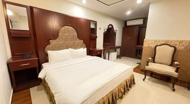 Al Noor Hotel Multan