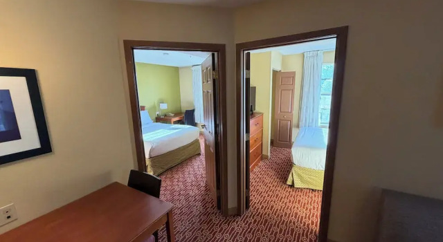 Номер Standard MainStay Suites Bloomington near University