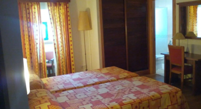 Hospedería del Santuario de la Peña de Francia, Book Hotel El Cabaco 