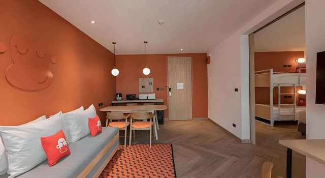 Blu Monkey Hub And Hotel Bangsaen
