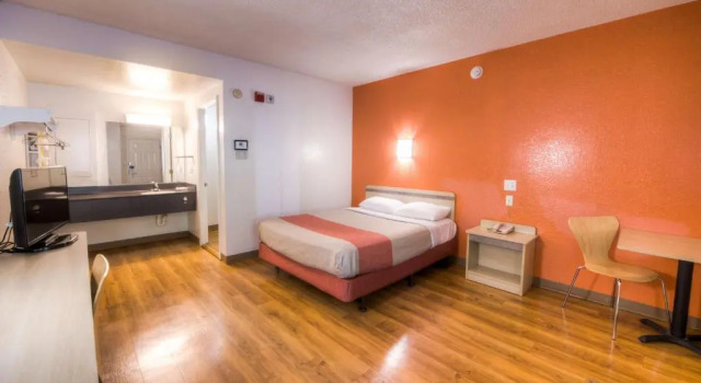 Двухместный номер Standard Motel 6 Niantic, CT - New London