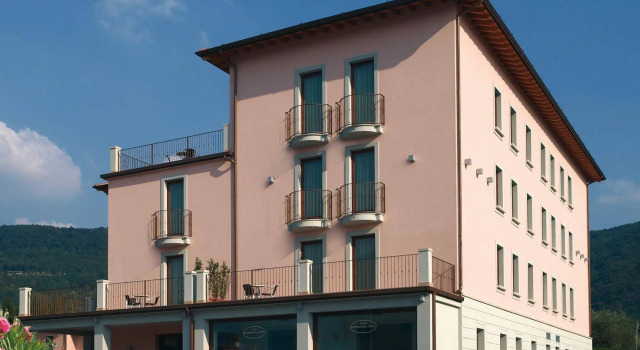 International Hotel Iseo