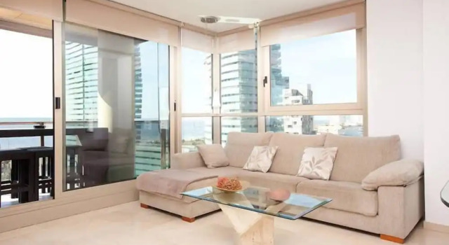 Апартаменты с 4 комнатами с балконом и с видом на море Akira Flats Diagonal Mar Apartments