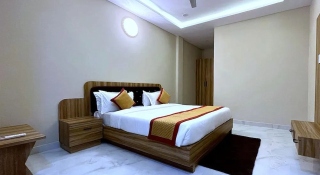 Hotel Vrinda Niddhivan- near Prem mandir