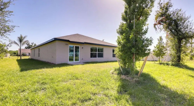 Коттедж с 4 комнатами Airy Port Charlotte Home w/ Smart TV Near Beaches!