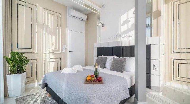 Апартаменты Premium Q18 ApartHotel