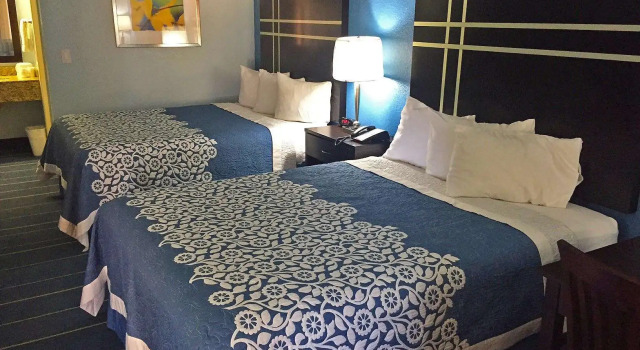Четырёхместный люкс Americas Best Value Inn Bishop/Kingsville