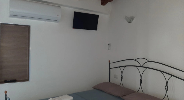 House of the sun and the sea Lascari Cefalu, Book Vacation Home Hotels in Sicily with Parking, Parking
