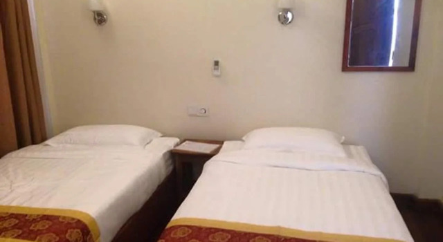 Kyaw Myanmar Hotel, Prenota Hotel Jake Taw Village Rakhine State