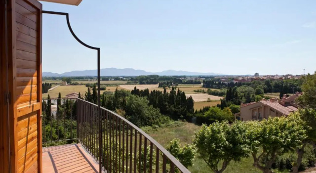 Люкс Hotel Emporda