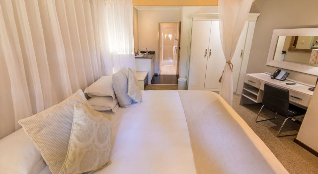 Constantia Hotel and Conference Centre, Reservar Hotel Hotéis em Midrand com estacionamento, Estacionamento