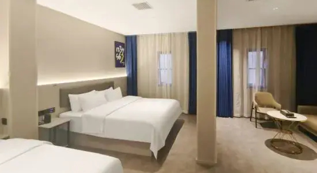 Люкс 7 Days Hotel (Nanyang Xixia Bus Station Branch)