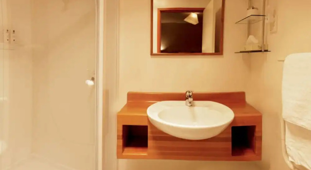 Номер Standard с балконом Te Wanaka Lodge