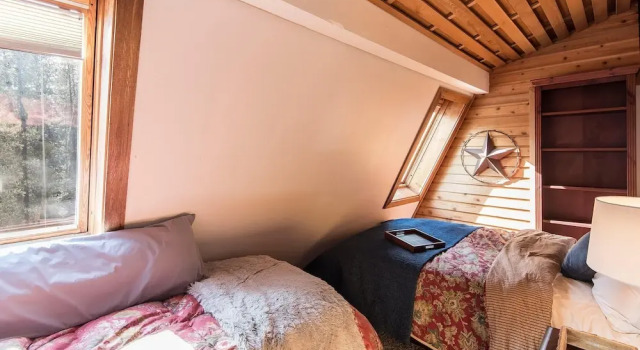 Cedar Cove Lodge, Забронировать Отель Отели Санривер с парковкой, Парковка